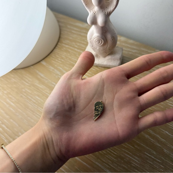 catbird x phoebe bridgers kissing skull friends charms, yellow gold, ONE half - Picture 3 of 5